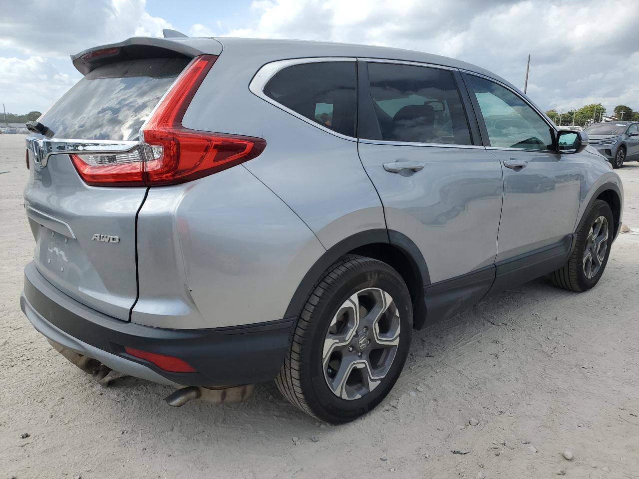 2019 Honda CR-V VIN 7FARW2H89KE026827 Copart auction photo, rear end / side damage thumbnail 3