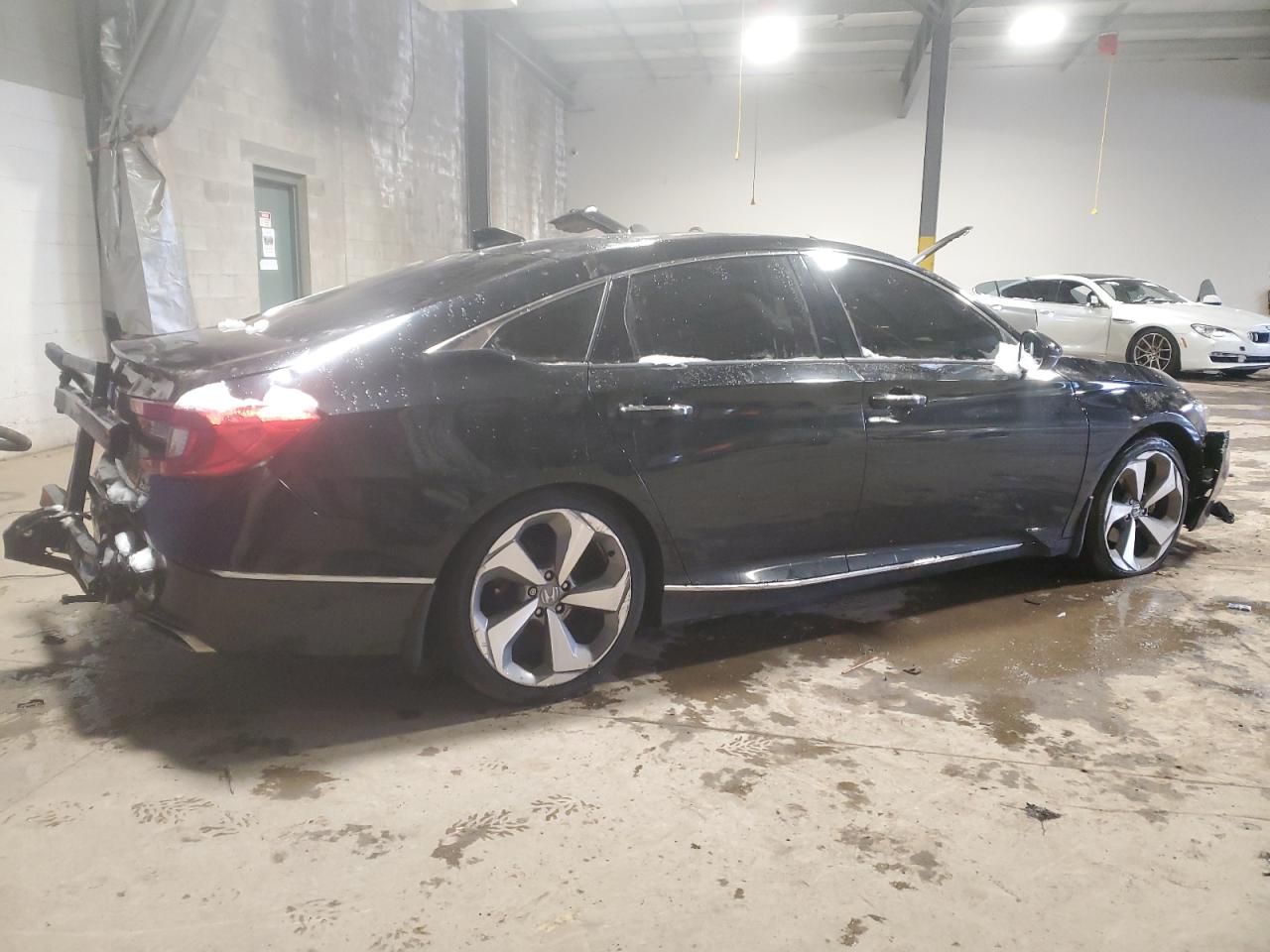 2018 Honda Accord VIN 1HGCV2F9XJA014338 Copart auction photo, all over / side damage thumbnail 3