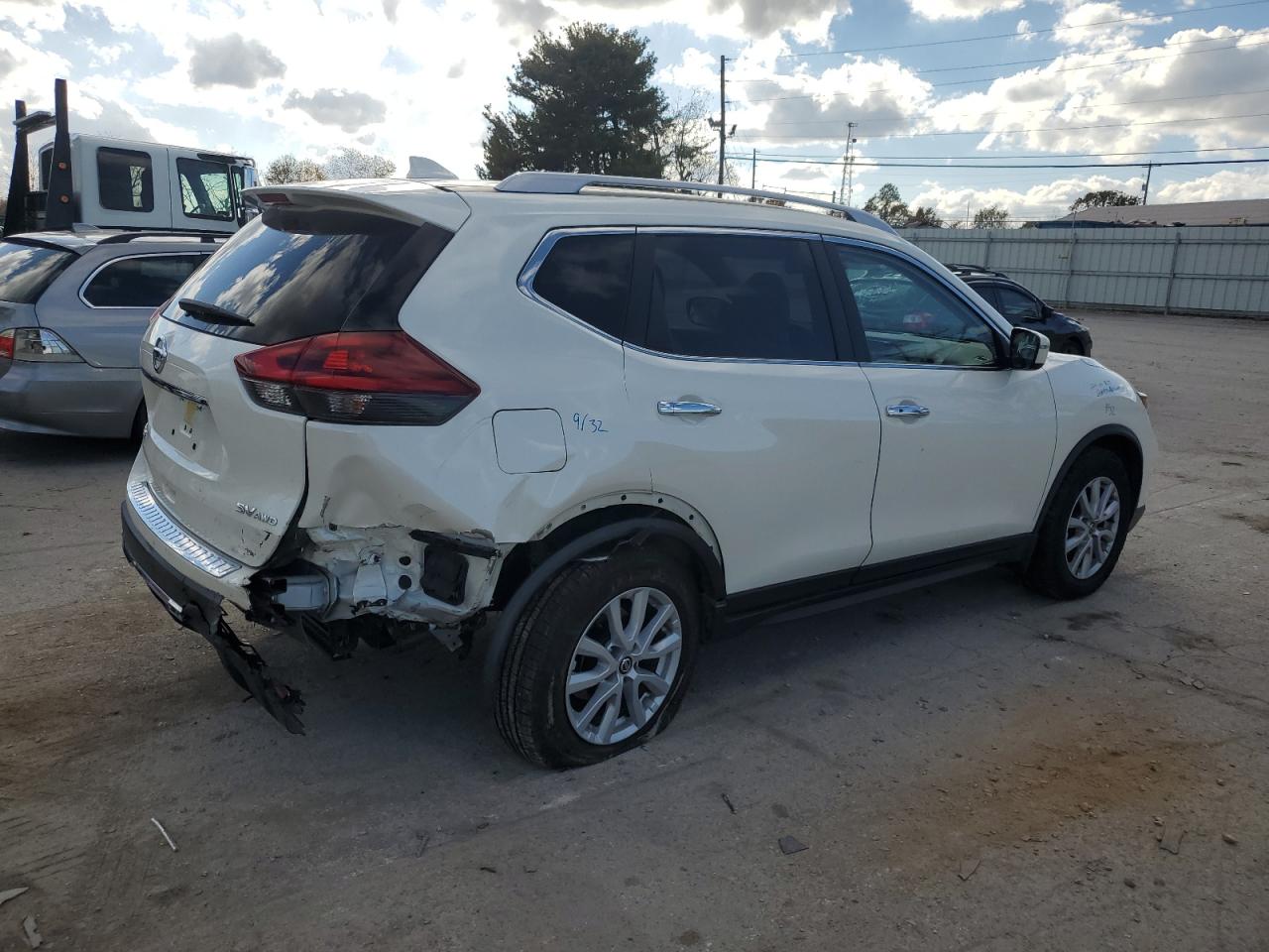 2018 Nissan Rogue VIN JN8AT2MVXJW311032 Copart auction photo, rear end / undercarriage damage thumbnail 3