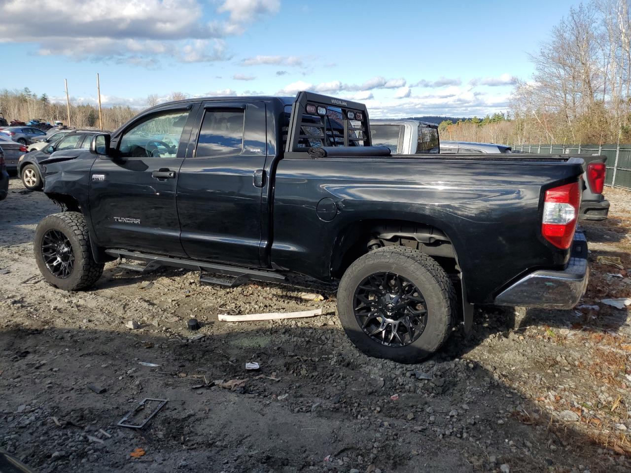 2018 Toyota Tundra VIN 5TFUY5F18JX735714 Copart auction photo, front end damage thumbnail 2