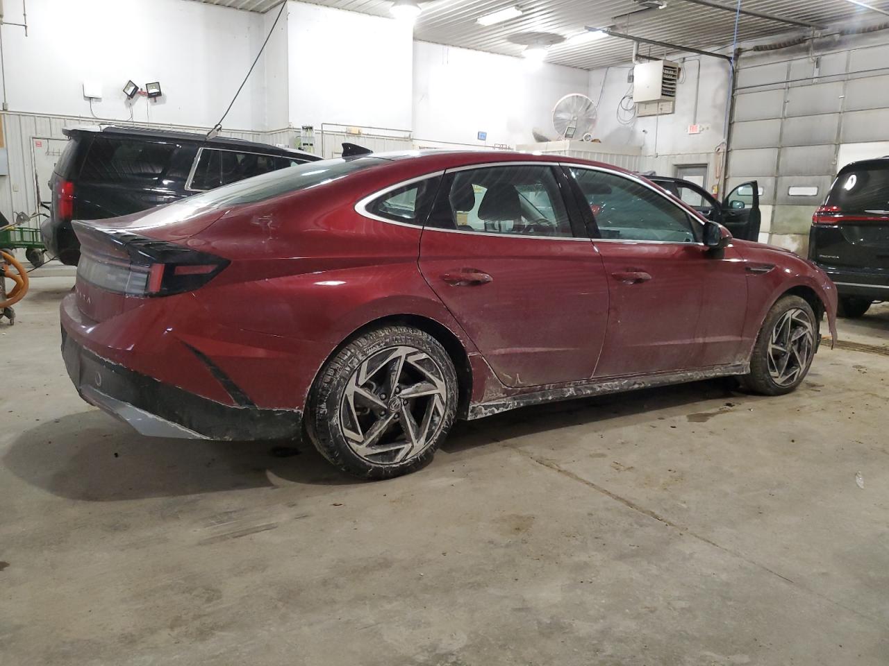 2024 Hyundai Sonata VIN KMHL14JA3RA365784 Copart auction photo, front end / minor dent/scratches damage thumbnail 3