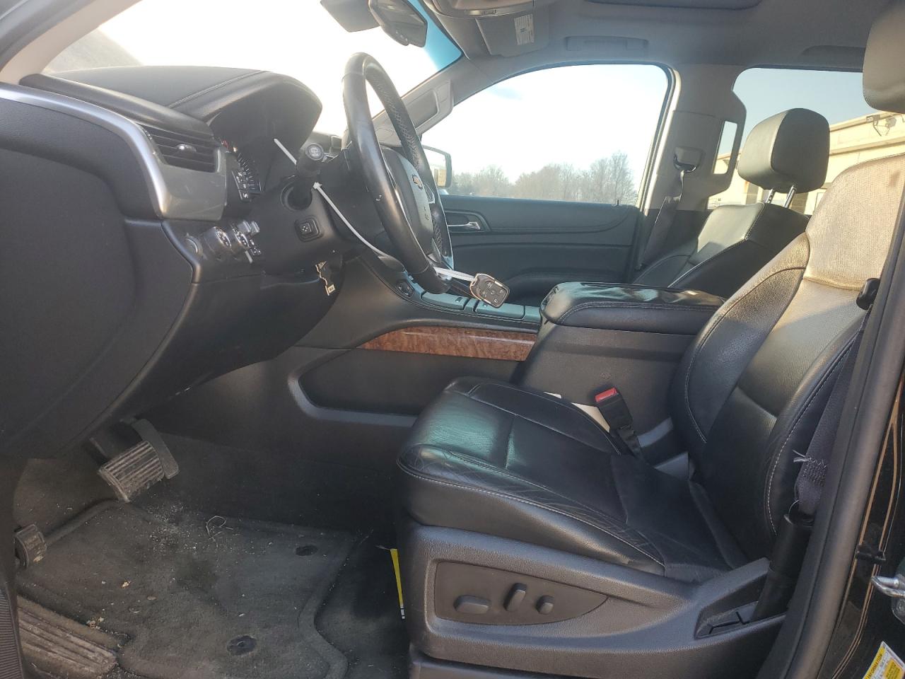 2015 Chevrolet Suburban VIN 1GNSKKKC3FR204826 Copart auction photo, front end damage thumbnail 7