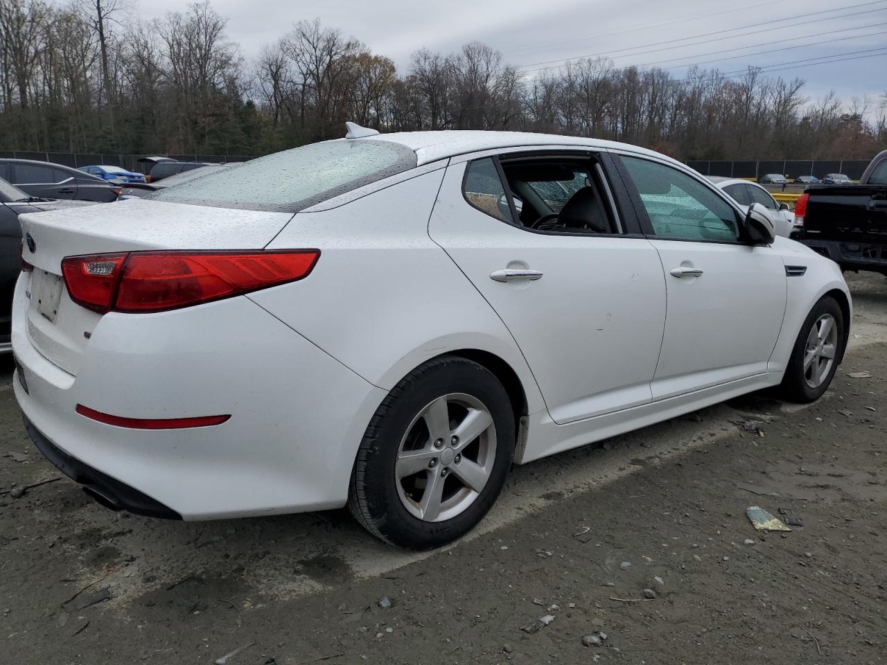 2015 KIA Optima VIN KNAGM4A73F5628746 Copart auction photo, vandalism damage thumbnail 3