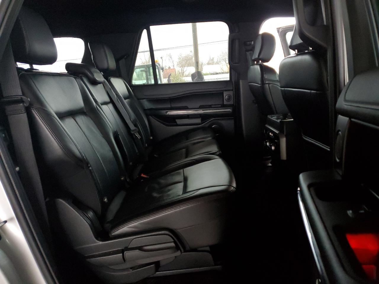 2019 Ford Expedition VIN 1FMJK1HT7KEA76464 Copart auction photo, normal wear damage thumbnail 11