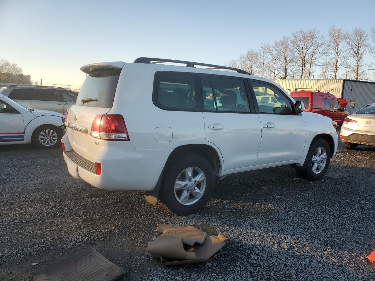 2008 Toyota Land Cruiser VIN JTMHY05J485002846 Copart auction photo, water/flood damage thumbnail 3