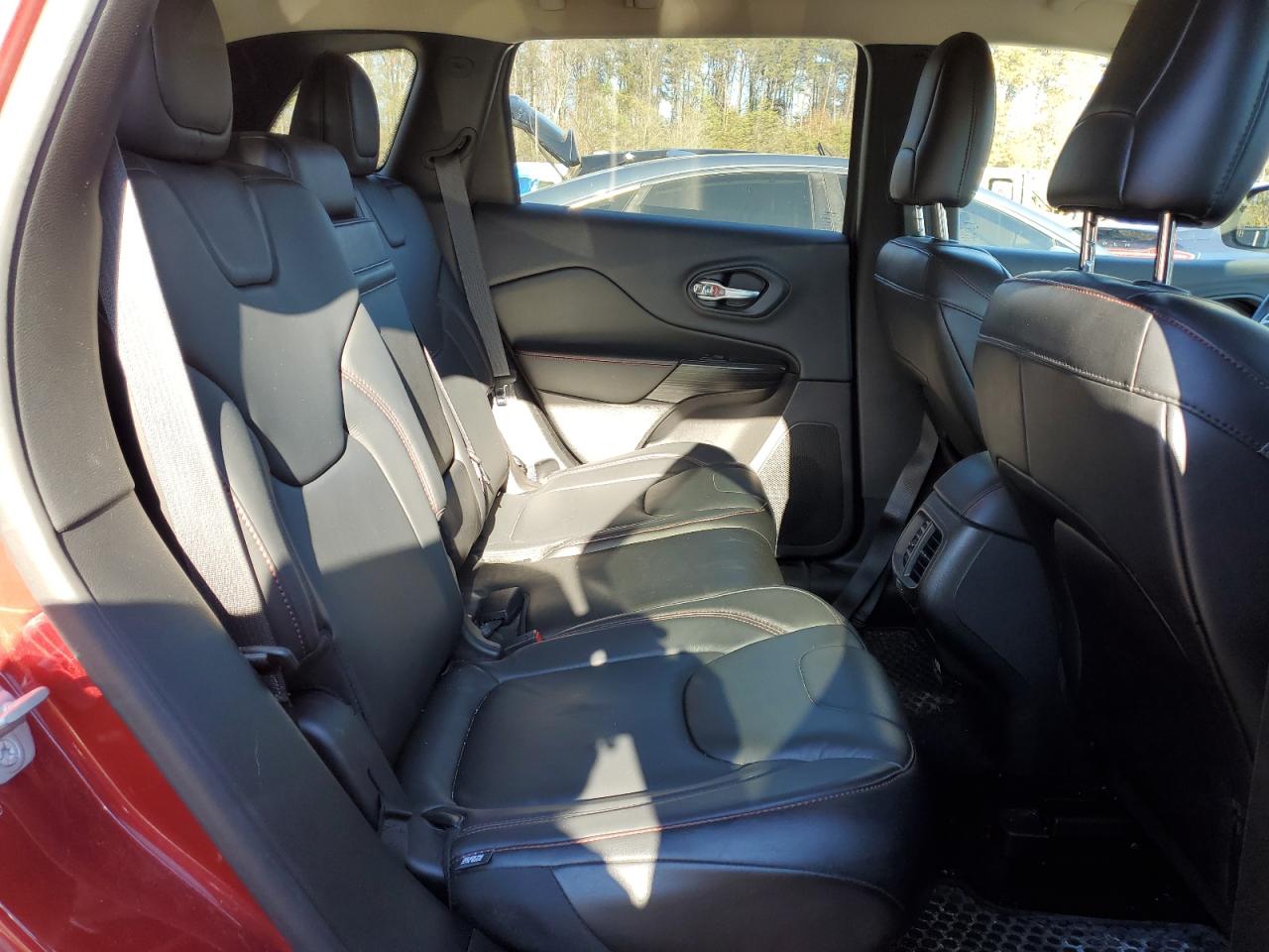 2014 Jeep Cherokee VIN 1C4PJMBS3EW189717 Copart auction photo, rear end damage thumbnail 11