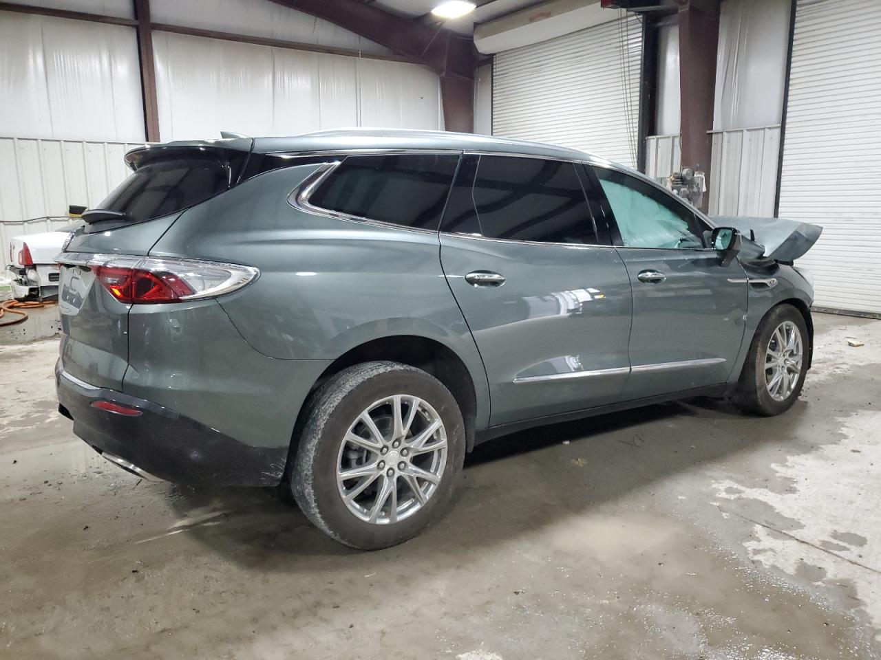 2022 Buick Enclave VIN 5GAEVBKW1NJ183657 Copart auction photo, front end damage thumbnail 3