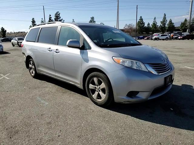 2017 Toyota Sienna VIN 5TDKZ3DC1HS835165 Copart auction photo, rear end damage thumbnail 11