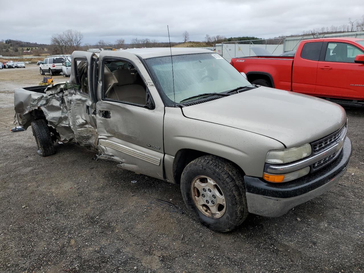 2001 Chevrolet Silverado VIN 2GCEC19T611221995 Copart auction photo, all over damage thumbnail 4