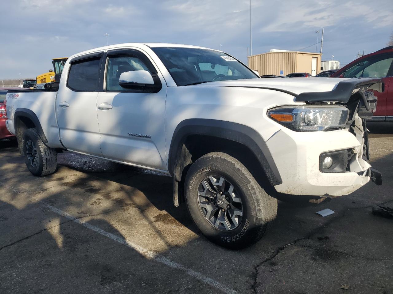 2016 Toyota Tacoma VIN 3TMDZ5BN5GM007420 Copart auction photo, front end damage thumbnail 4