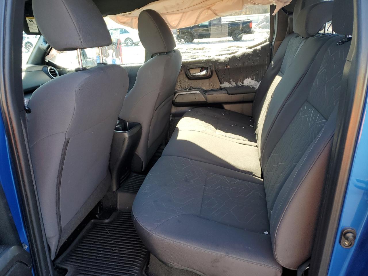 2018 Toyota Tacoma VIN 3TMCZ5AN4JM126158 Copart auction photo, side damage thumbnail 11