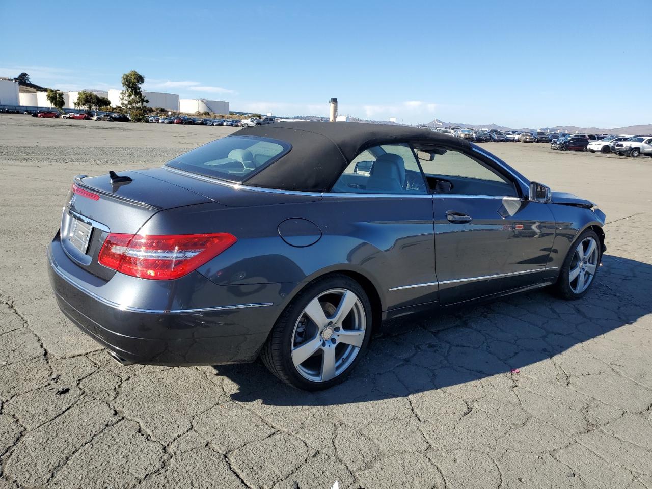 2013 Mercedes-Benz E-klasse VIN WDDKK5KF8DF205012 Copart auction photo, front end damage thumbnail 3