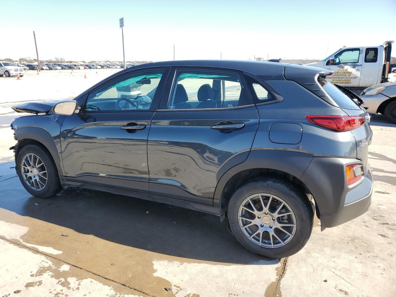 2021 Hyundai Kona VIN KM8K12AAXMU651560 Copart auction photo, front end damage thumbnail 2