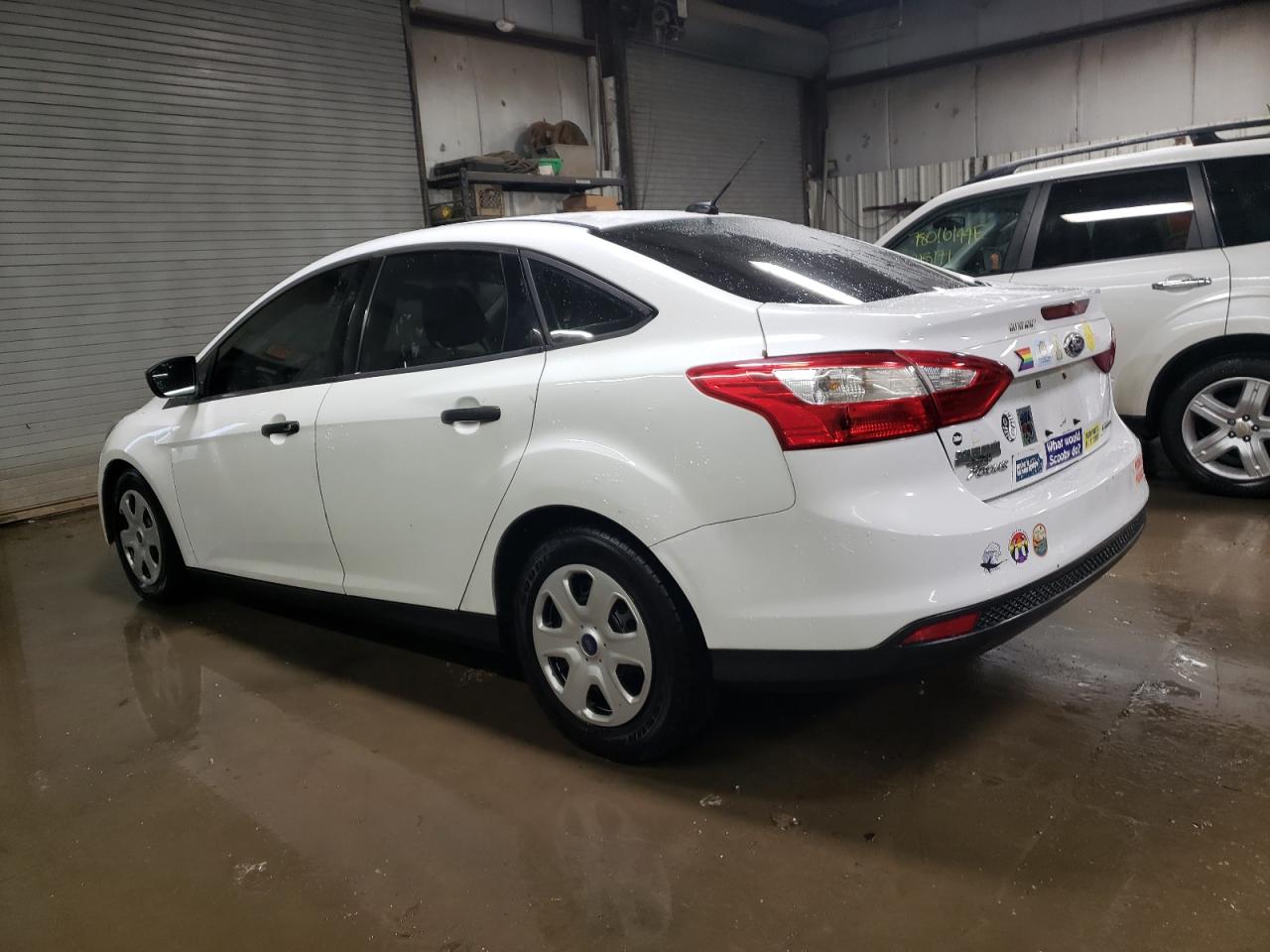 2013 Ford Focus VIN 1FADP3E2XDL276091 Copart auction photo, front end / side damage thumbnail 2