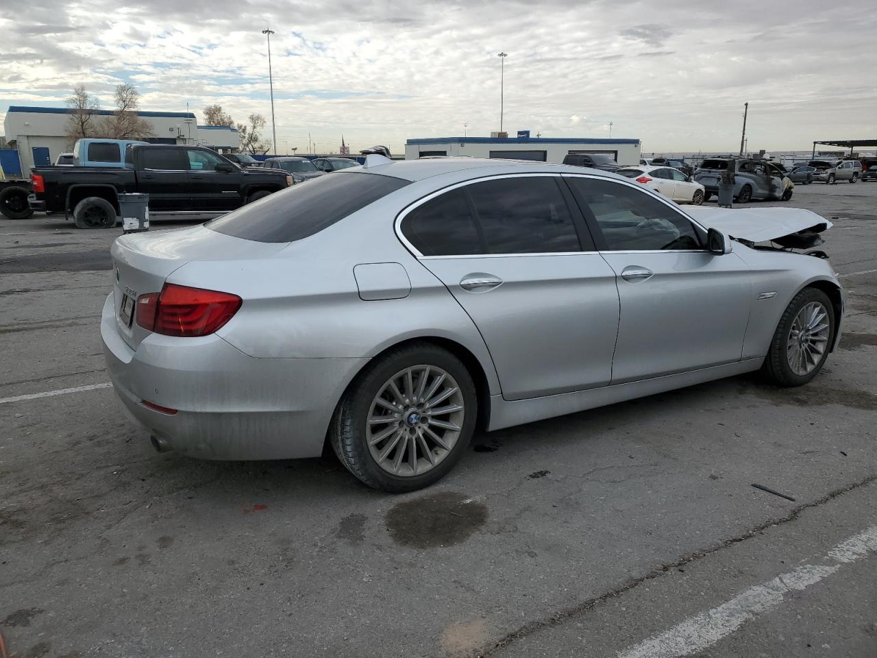 2013 BMW 5er VIN WBAFR7C59DC825858 Copart auction photo, front end damage thumbnail 3