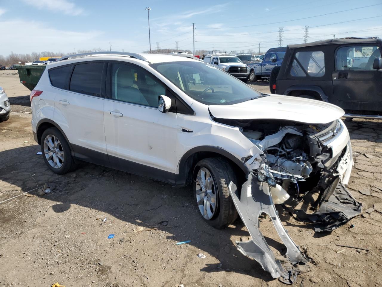 2016 Ford Escape VIN 1FMCU0JX3GUB14361 Copart auction photo, front end damage thumbnail 4