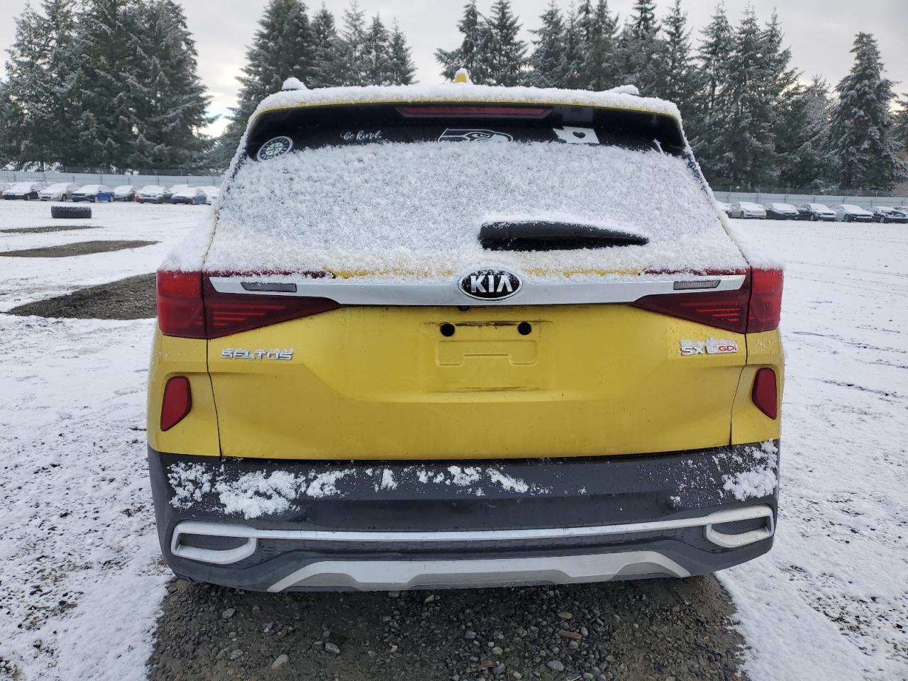 2021 KIA Seltos VIN KNDETCA27M7129073 Copart auction photo, front end / side damage thumbnail 6