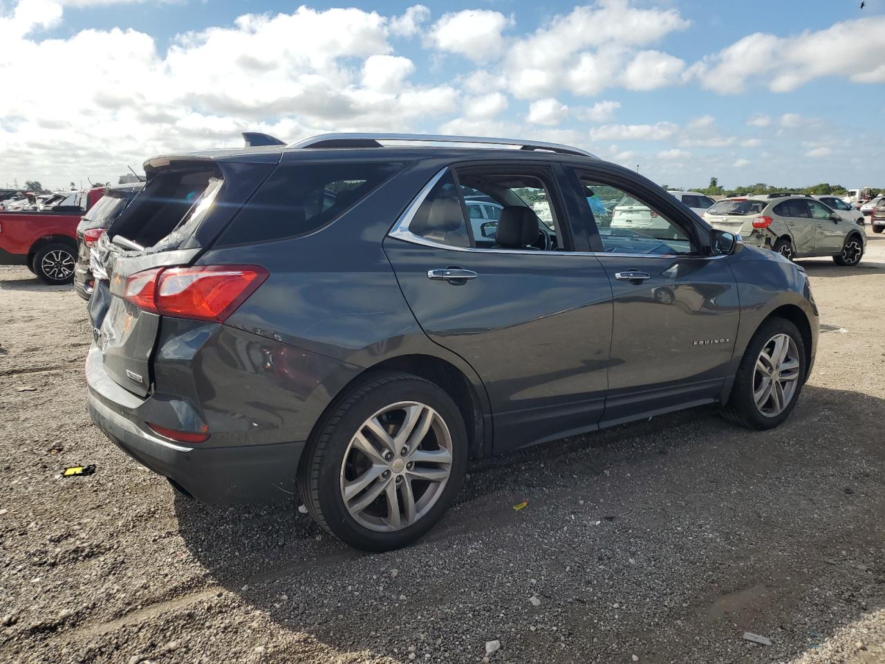 2018 Chevrolet Equinox VIN 2GNAXNEX7J6282284 Copart auction photo, rear end / front end damage thumbnail 3