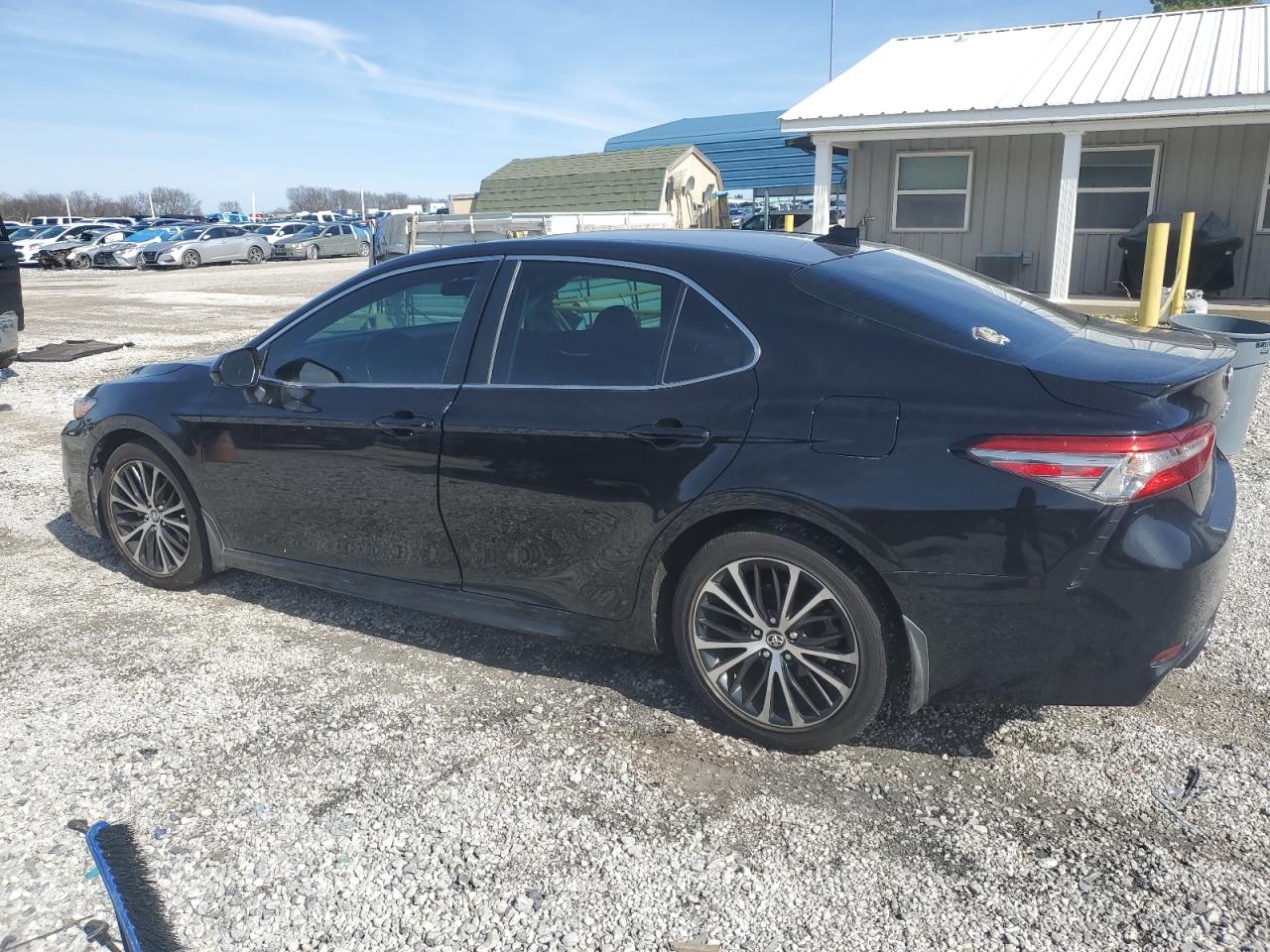 2019 Toyota Camry VIN 4T1B11HK8KU783383 Copart auction photo, side / front end damage thumbnail 2