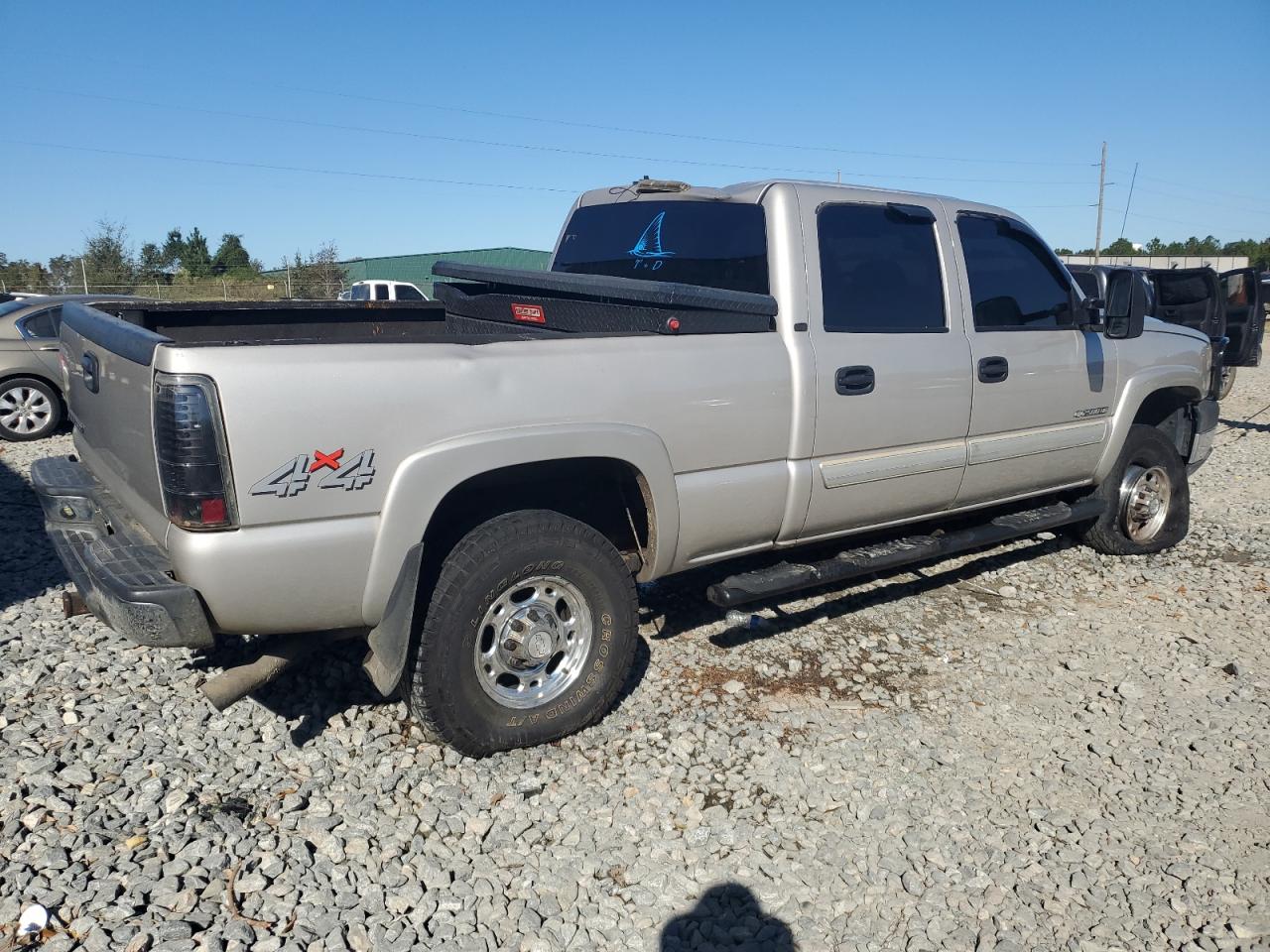 2007 Chevrolet Silverado VIN 1GCHK23U77F197117 Copart auction photo, top/roof / rear end damage thumbnail 3