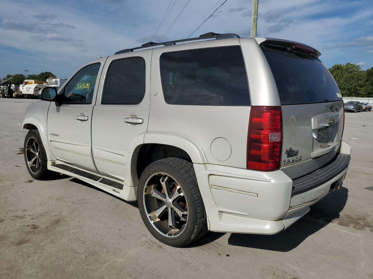 2008 Chevrolet Tahoe VIN 1GNFK13048R202215 Copart auction photo, front end / minor dent/scratches damage thumbnail 2
