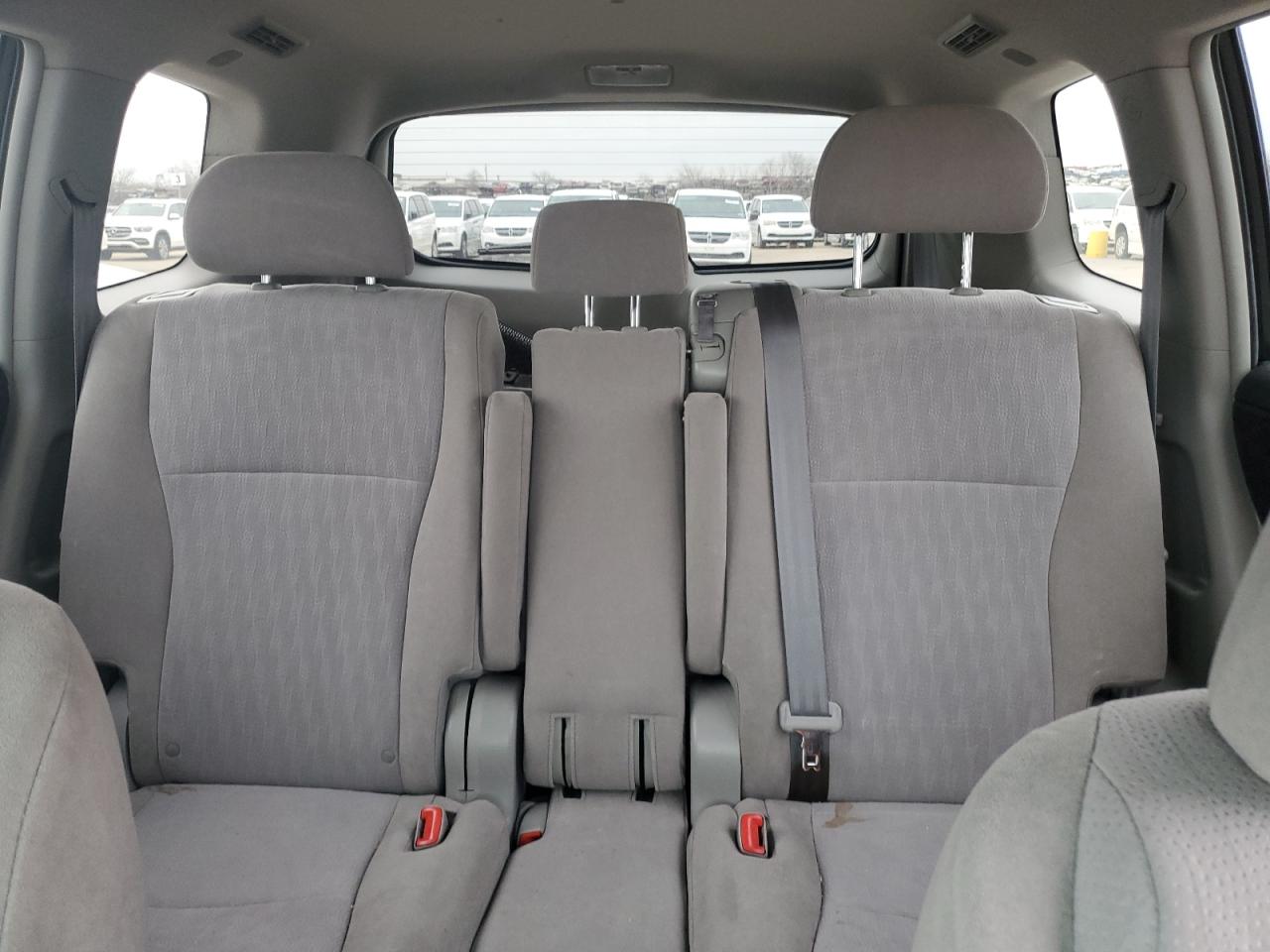 2011 Toyota Highlander VIN 5TDZK3EH0BS042332 Copart auction photo, front end / side damage thumbnail 10