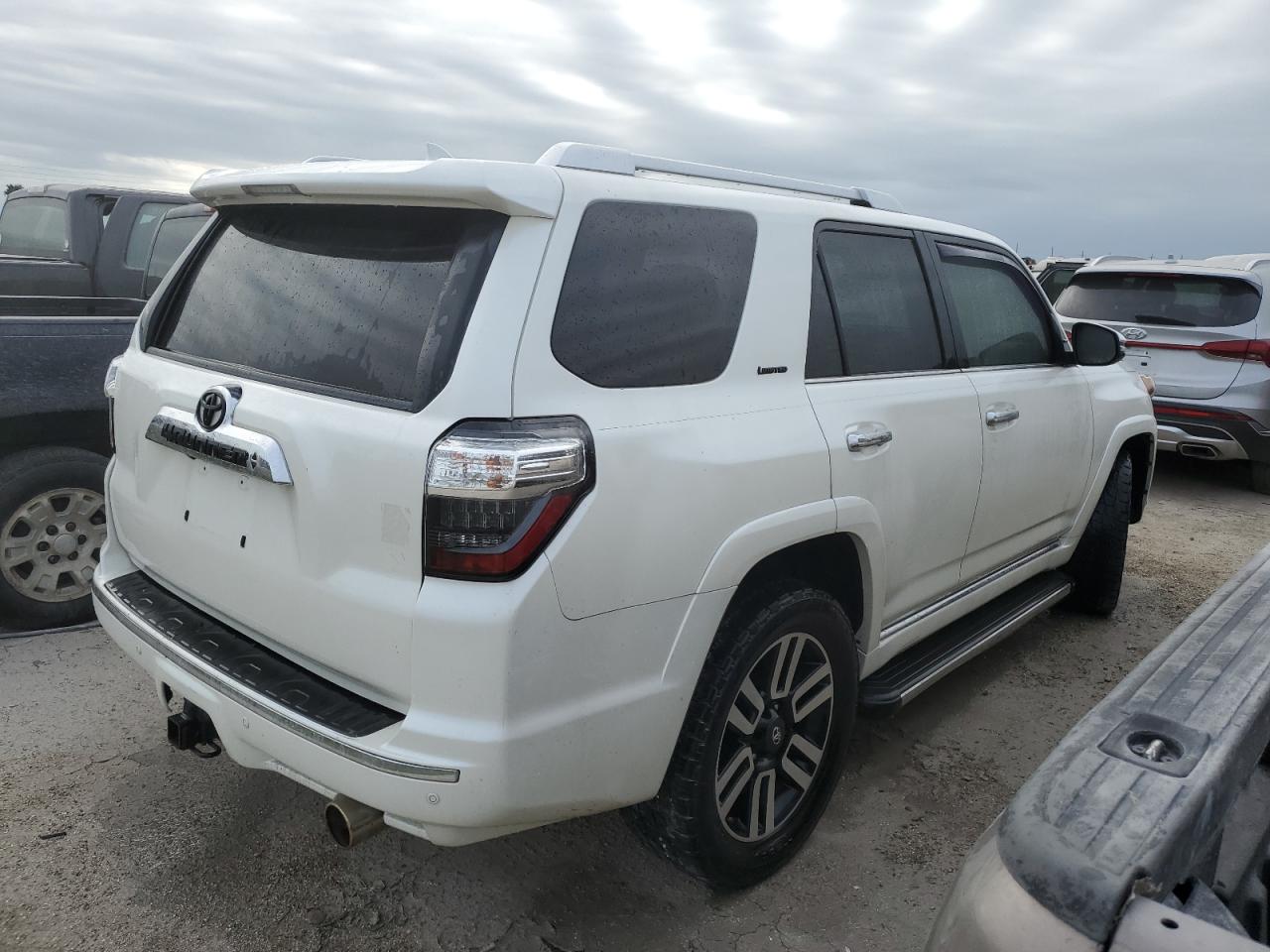 2014 Toyota 4Runner VIN JTEBU5JR1E5192249 Copart auction photo, water/flood damage thumbnail 3