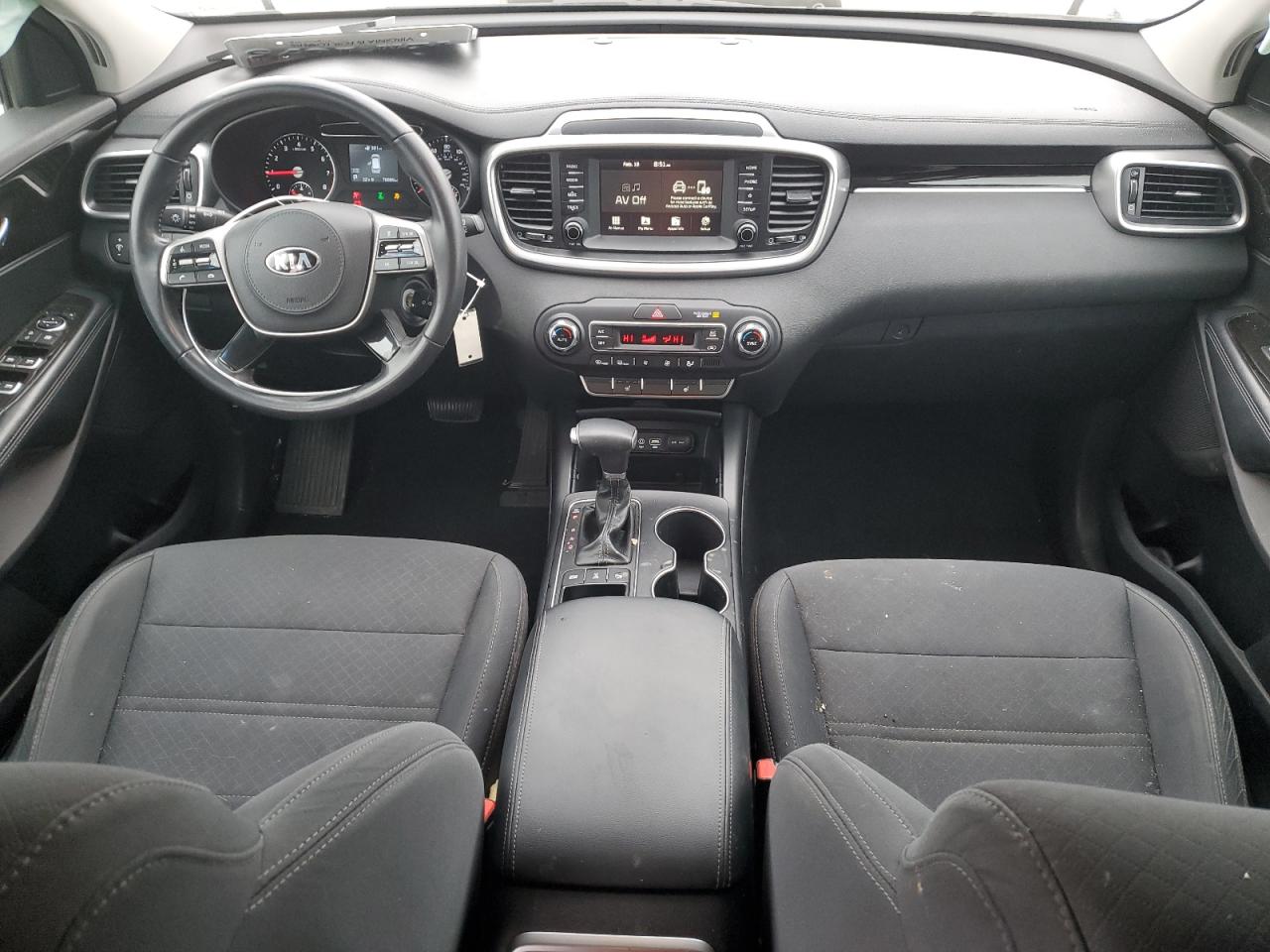 2019 KIA Sorento VIN 5XYPGDA54KG588719 Copart auction photo, front end damage thumbnail 8