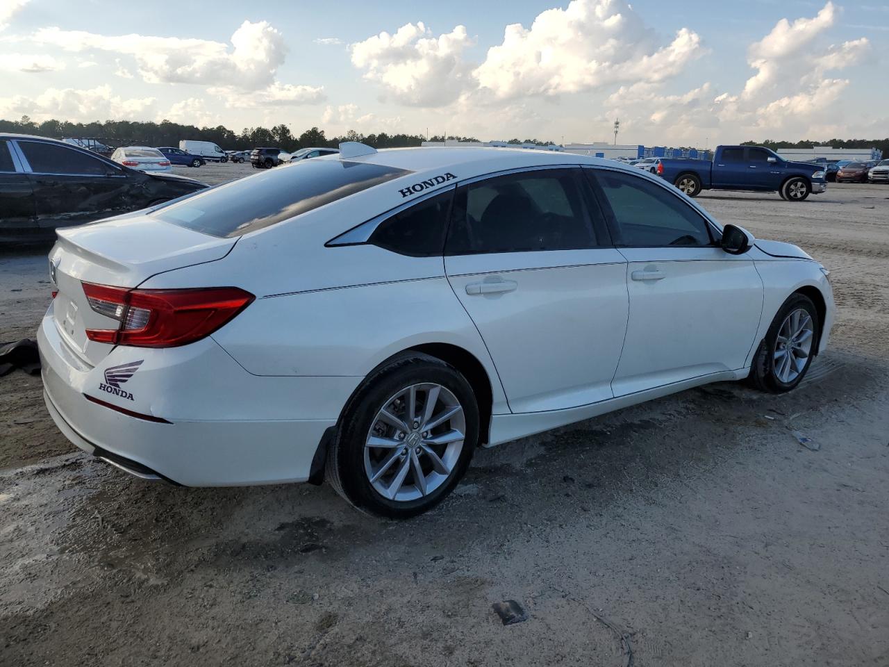 2022 Honda Accord VIN 1HGCV1F1XNA021770 Copart auction photo, side damage thumbnail 3