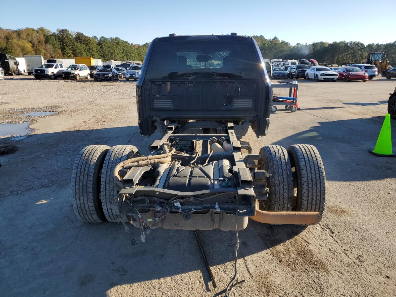 2022 Ford F350 VIN 1FD8W3G63NED96895 Copart auction photo, front end damage thumbnail 6