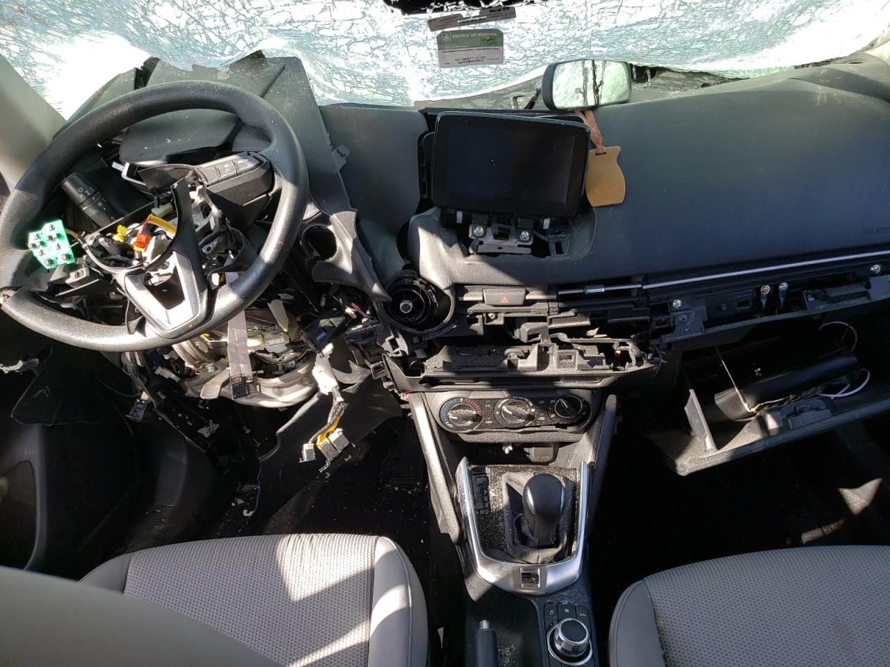 2020 Toyota Yaris VIN 3MYDLBYV1LY716020 Copart auction photo, front end damage thumbnail 8