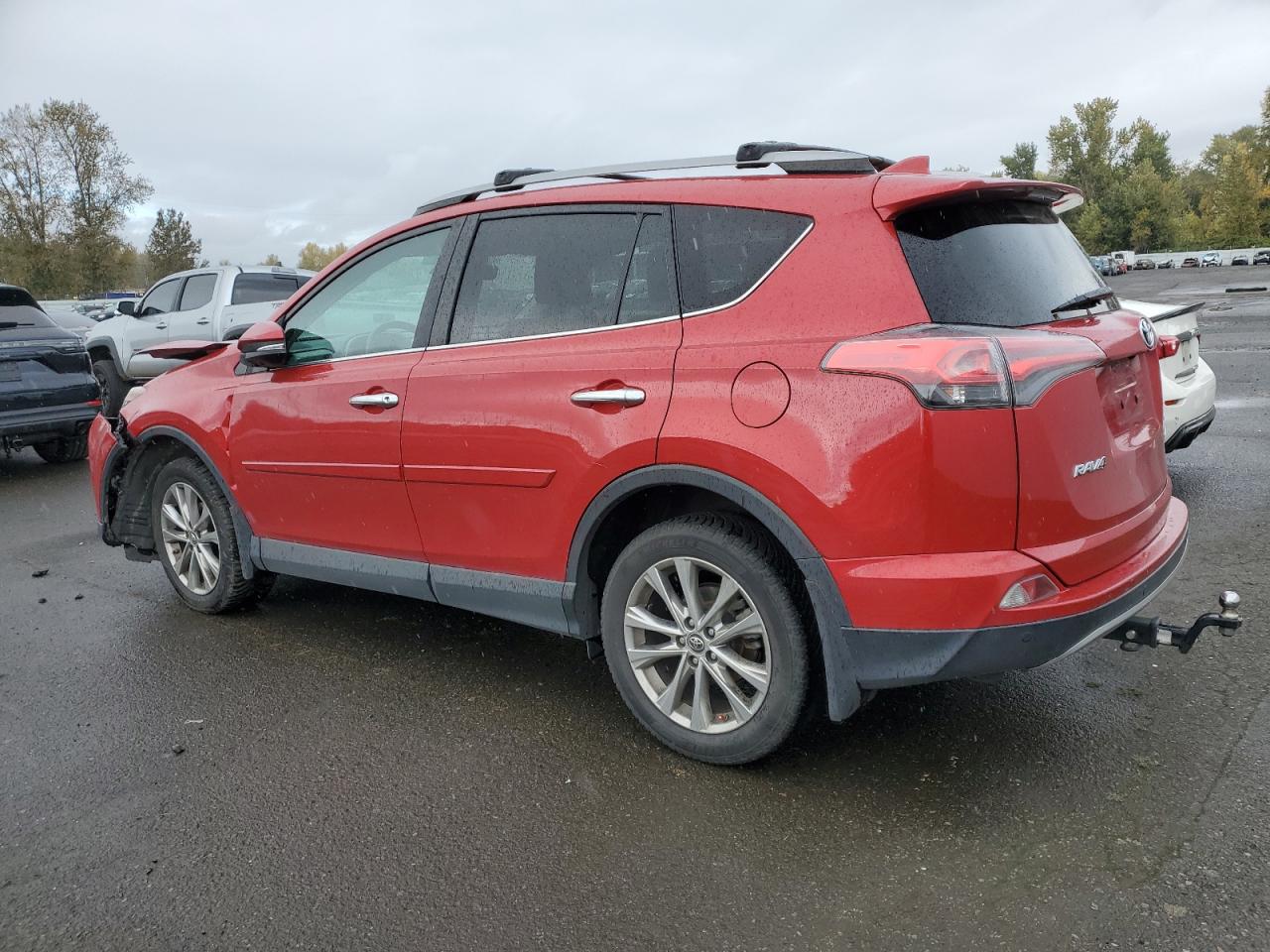 2017 Toyota RAV 4 VIN 2T3DFREV6HW651360 Copart auction photo, front end / side damage thumbnail 2