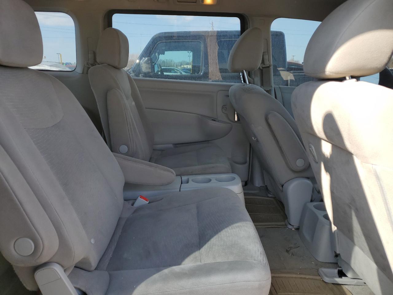 2014 Nissan Quest VIN JN8AE2KP1E9104158 Copart auction photo, minor dent/scratches damage thumbnail 11