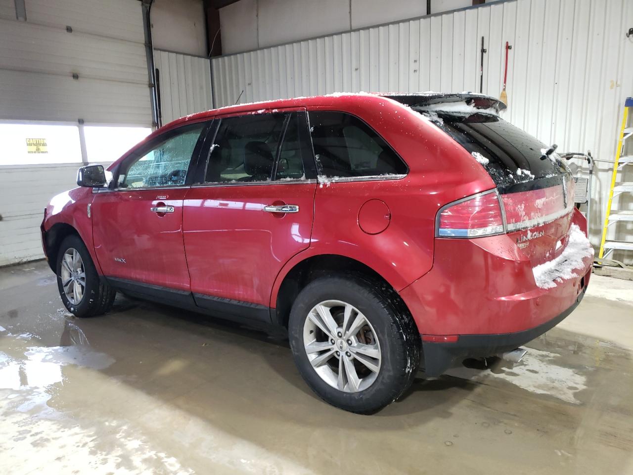 2010 Lincoln MKX VIN 2LMDJ8JC8ABJ02040 Copart auction photo, front end damage thumbnail 2