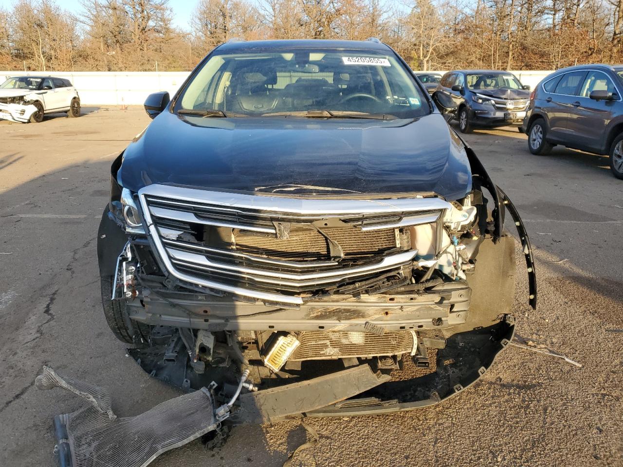 2017 Cadillac XT5 VIN 1GYKNBRS6HZ177647 Copart auction photo, front end / minor dent/scratches damage thumbnail 5