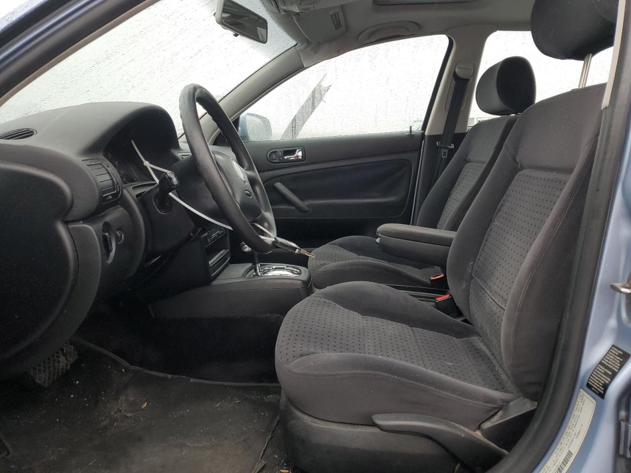1999 Volkswagen Passat VIN WVWMA63B1XE374614 Copart auction photo, mechanical / minor dent/scratches damage thumbnail 7