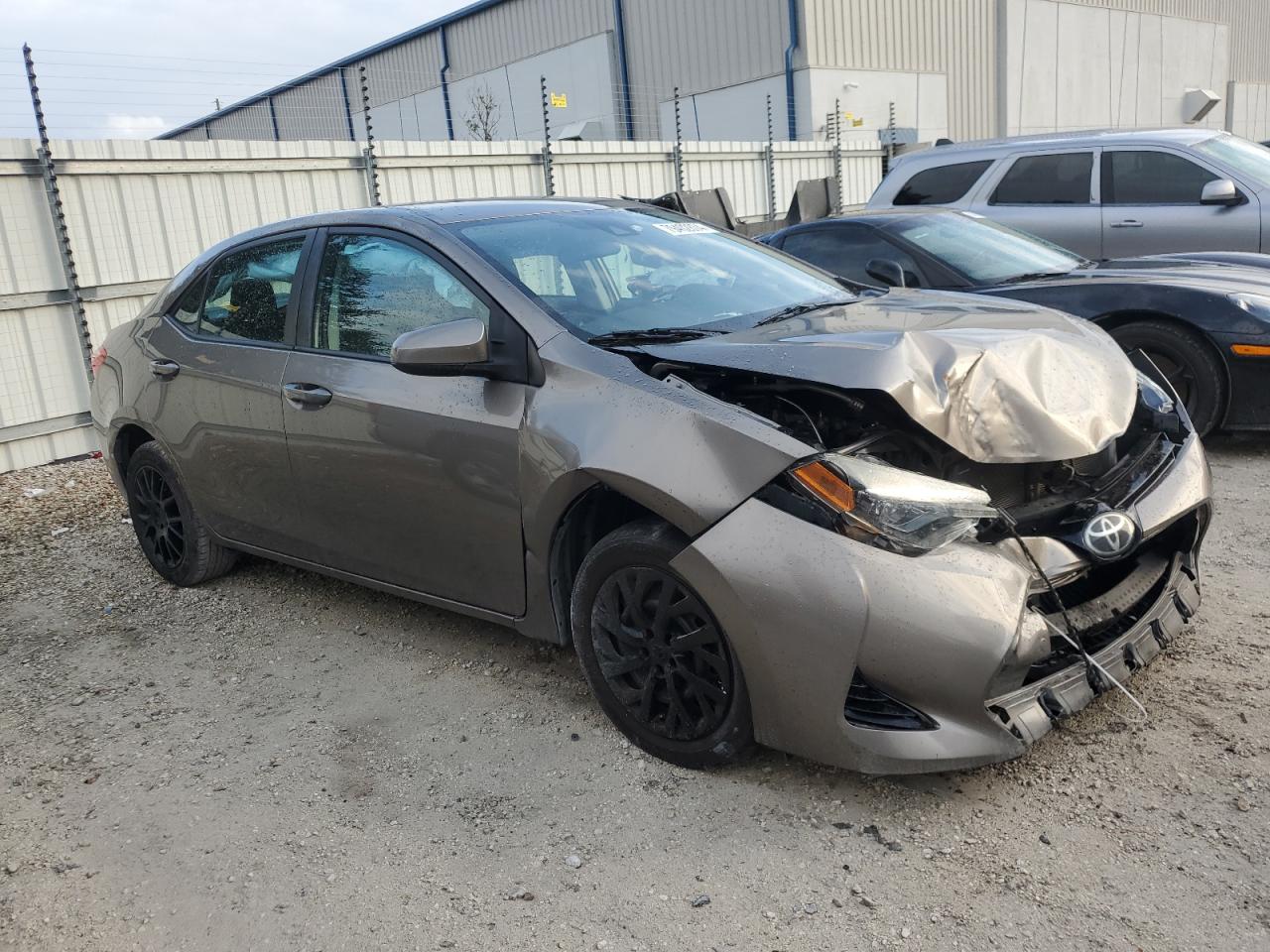 2018 Toyota Corolla VIN 5YFBURHE7JP757390 Copart auction photo, front end damage thumbnail 4
