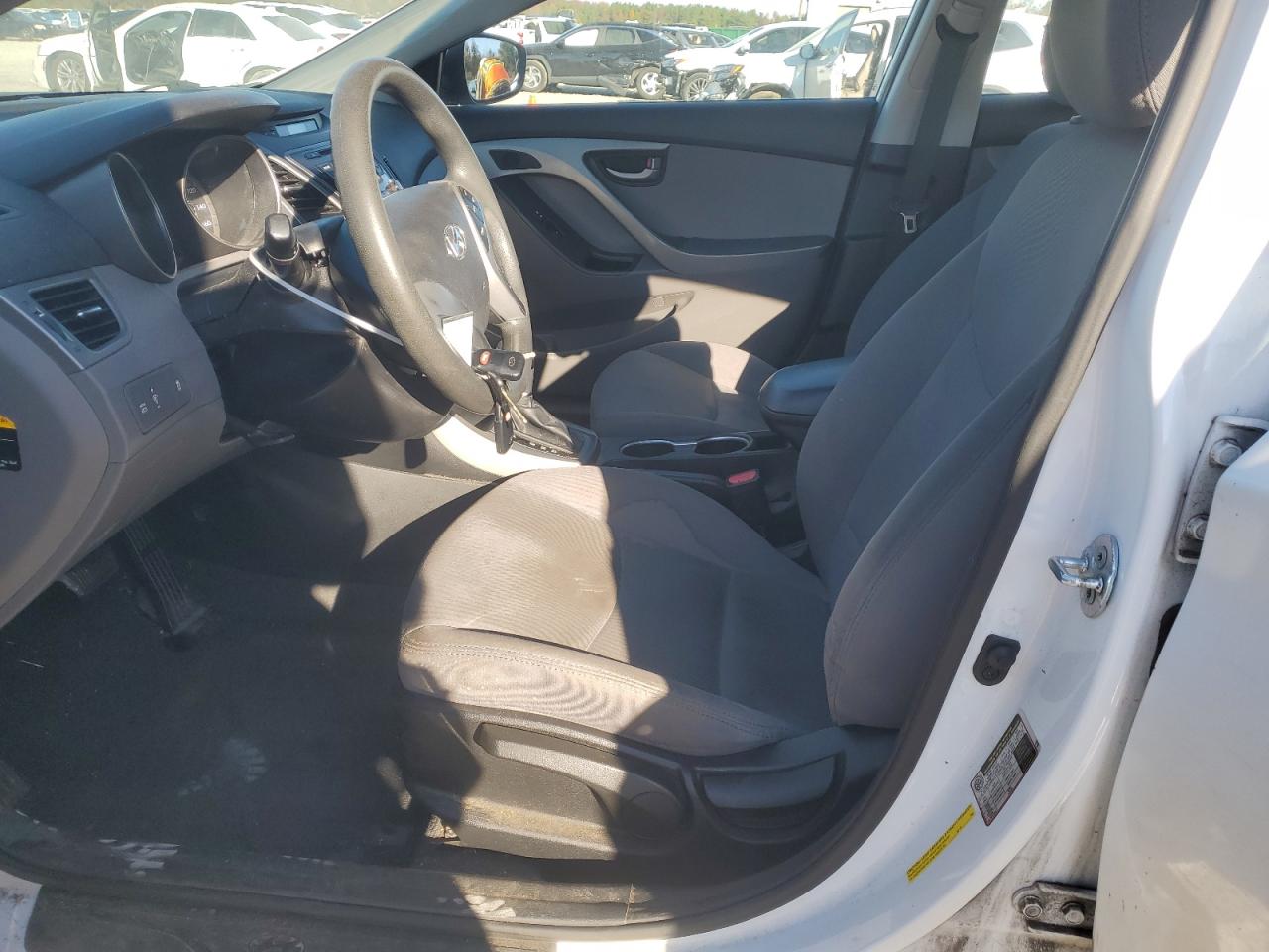 2015 Hyundai Elantra VIN 5NPDH4AE9FH649772 Copart auction photo, vandalism damage thumbnail 7