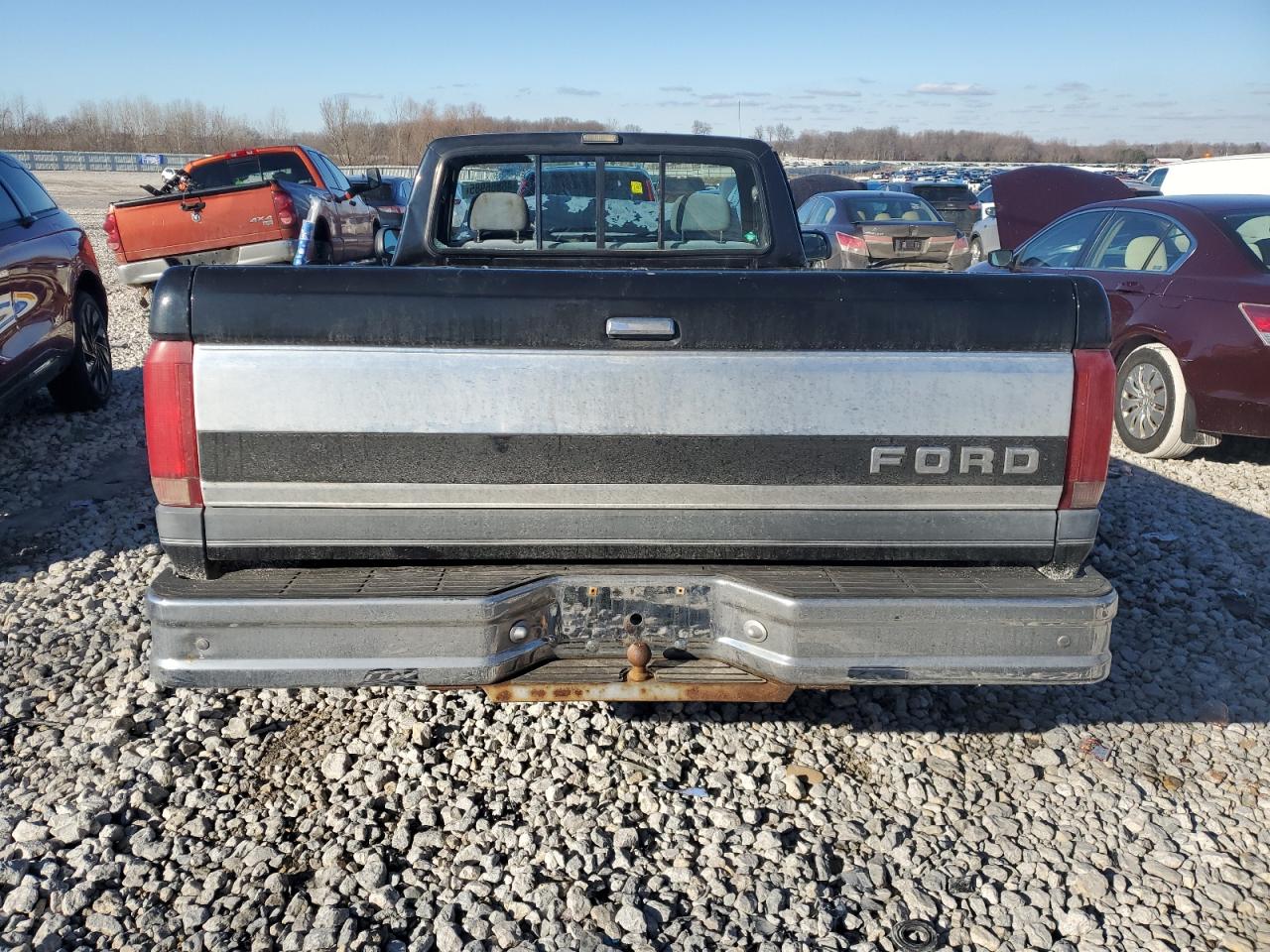 1993 Ford F-150 VIN 1FTDF15N6PLA59430 Copart auction photo, front end / side damage thumbnail 6