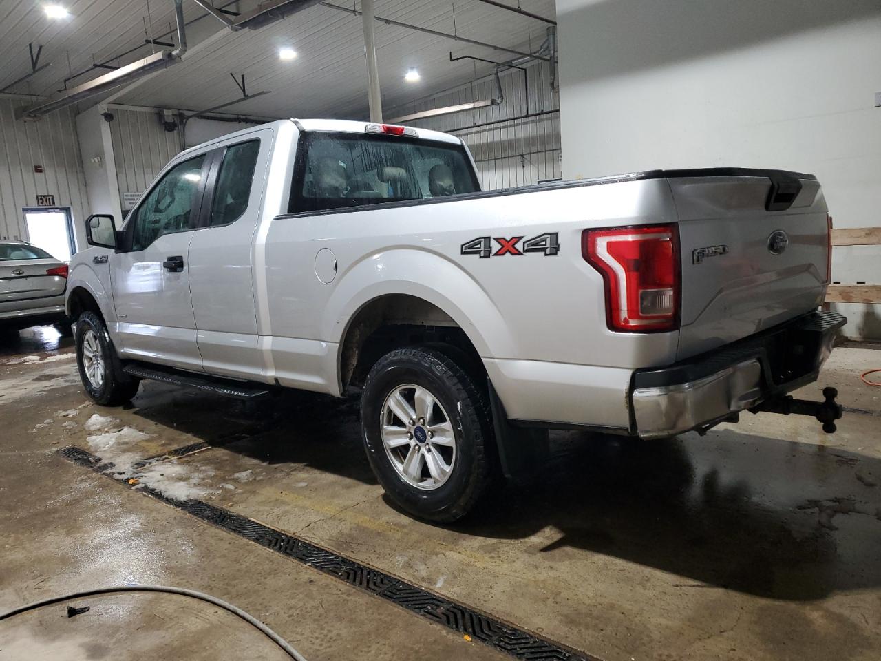 2015 Ford F-150 VIN 1FTEX1EP7FKE23443 Copart auction photo, front end damage thumbnail 2