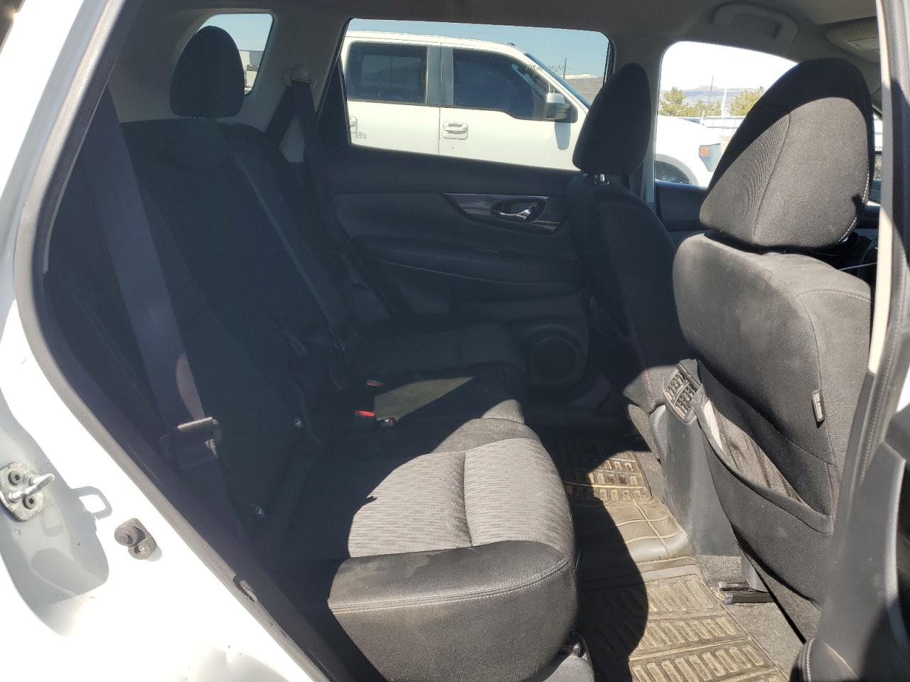 2017 Nissan Rogue VIN KNMAT2MT8HP511065 Copart auction photo, front end damage thumbnail 7
