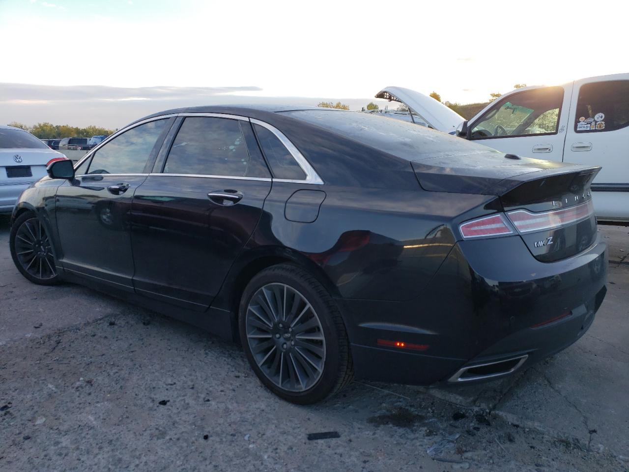2016 Lincoln MKZ VIN 3LN6L2LU0GR626097 Copart auction photo, front end / side damage thumbnail 2