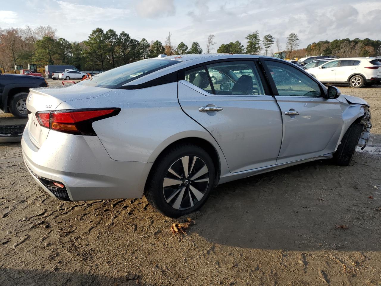 2021 Nissan Altima VIN 1N4BL4DV2MN362018 Copart auction photo, front end damage thumbnail 3