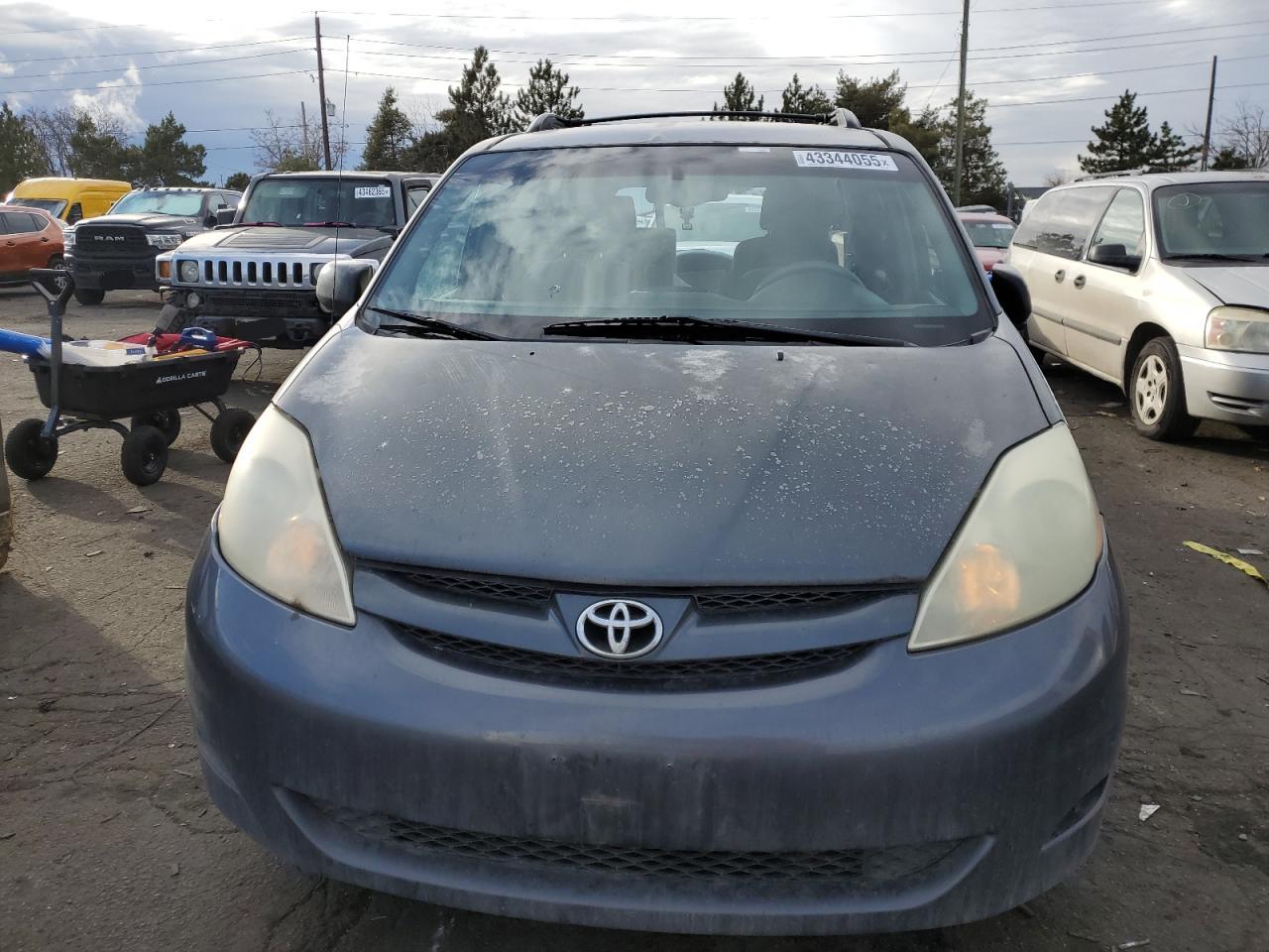 2006 Toyota Sienna VIN 5TDZA23C76S399176 Copart auction photo, rear end damage thumbnail 5