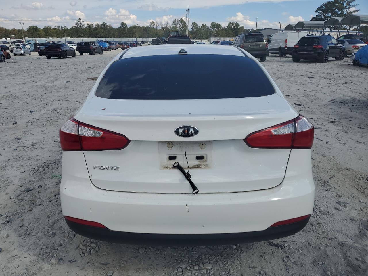 2016 KIA Forte VIN KNAFK4A65G5572349 Copart auction photo, front end damage thumbnail 6