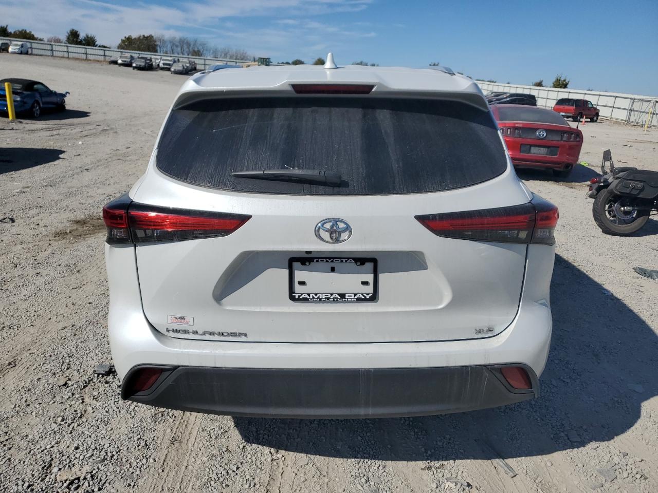 2022 Toyota Highlander VIN 5TDGZRAH2NS542525 Copart auction photo, front end damage thumbnail 6