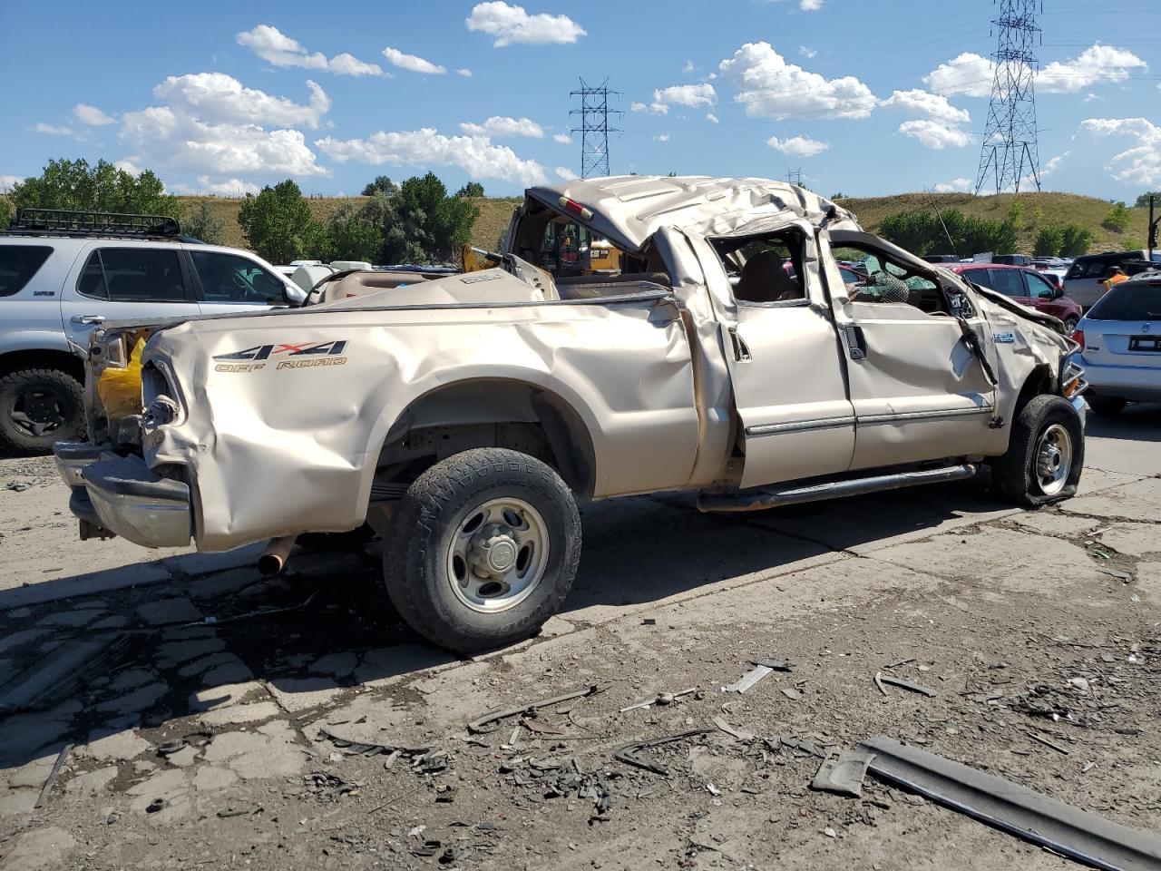 1999 Ford F250 VIN 1FTNW21S8XEE34633 Copart auction photo, rollover damage thumbnail 3