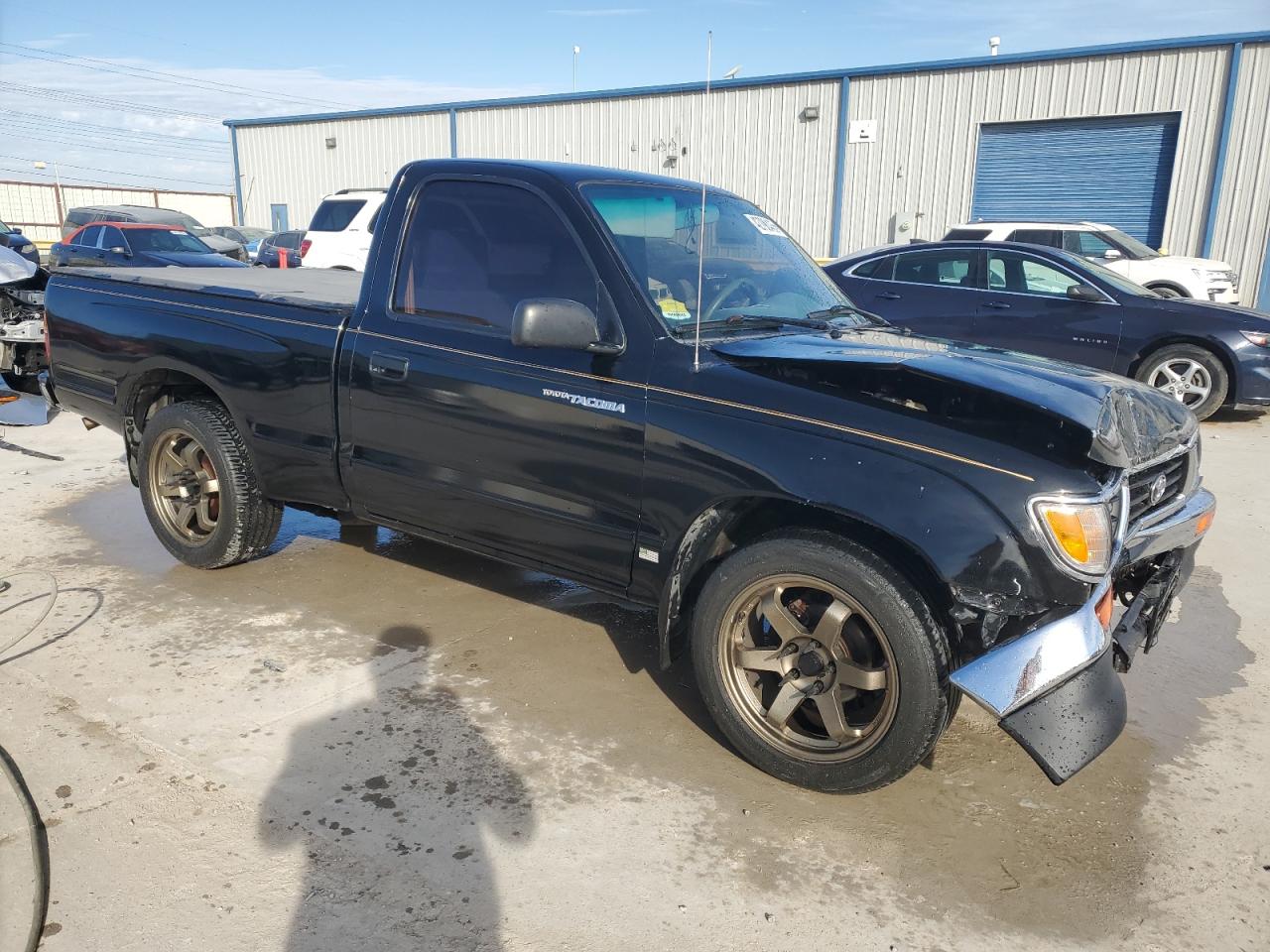 1996 Toyota Tacoma VIN 4TANL42N2TZ206493 Copart auction photo, front end damage thumbnail 4