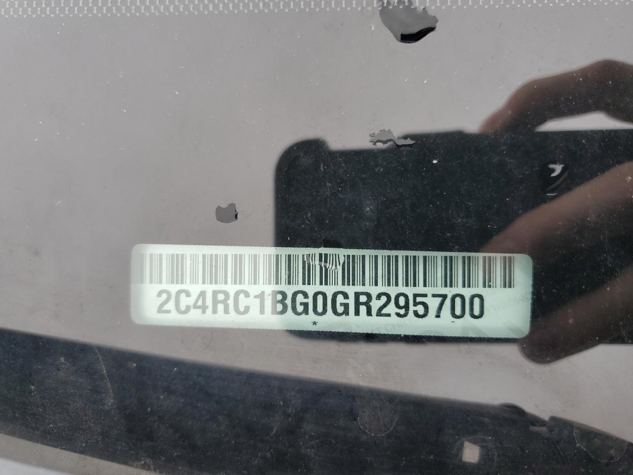 2016 Chrysler Town & Country VIN 2C4RC1BG0GR295700 Copart auction photo, front end damage thumbnail 13