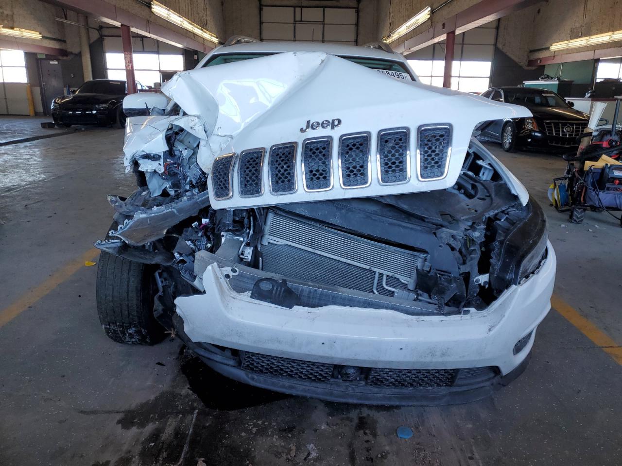 2021 Jeep Grand Cherokee VIN 1C4PJMCB5MD245357 Copart auction photo, front end damage thumbnail 5